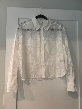 GAP, Sheer Floral Cropped Shirt, size M